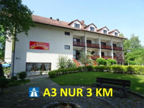 Гостиница Apparthotel Alte Innbrücke-Self-Check In  Нойхаус-На-Инне